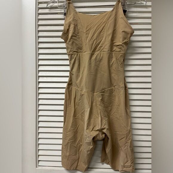 Maidenform Body Shaper Beige Medium - Picture 1 of 2